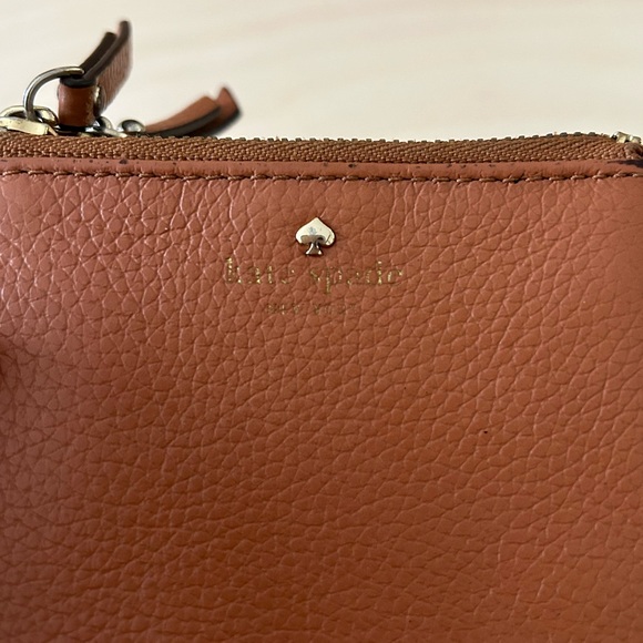 Kate Spade Trifold Wallet - Picture 2 of 4